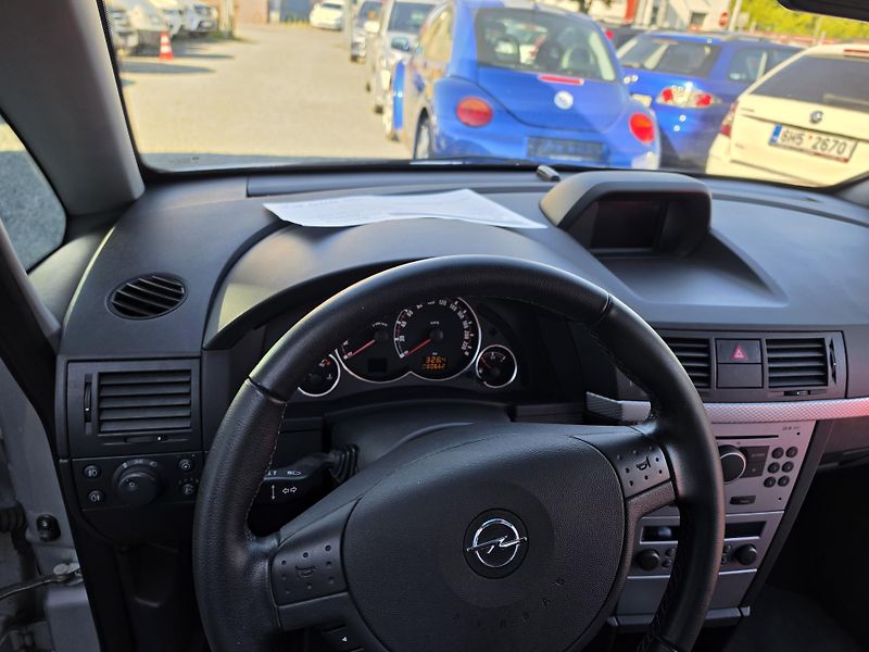 Opel Meriva 1.8 16V Automat Robot - fotka 20 z 25