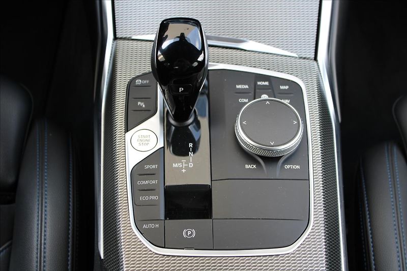 BMW Řada 3 320xd / M-PAKET / HUD / CZ - fotka 28 z 44