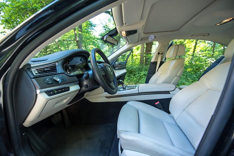 BMW Řada 7 (2012) - fotka 8 z 12