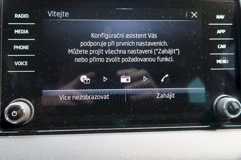 Škoda Karoq (2025) Selection 1,5 TSi/110 kW M - fotka 21 z 34