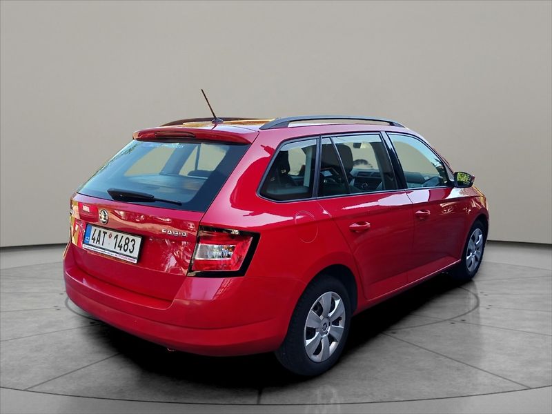 Škoda Fabia 1,2 TSI 66KW KOMBI - fotka 7 z 19