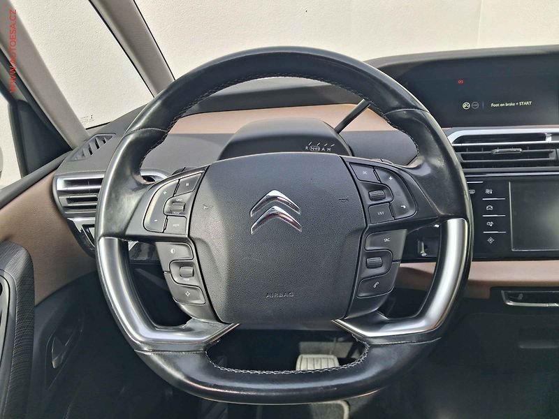 Citroën C4 Picasso (2014) 1.6HDi, AT, navi, kamera - fotka 11 z 18