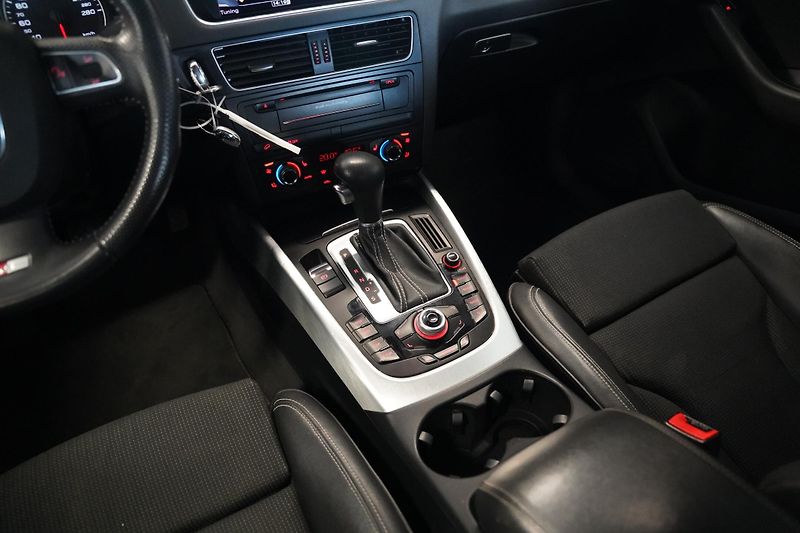 Audi Q5 - fotka 23 z 27