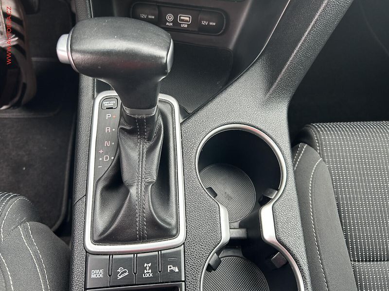 Kia Sportage (2017) 1.6 GDI, servis.kniha, AT - fotka 14 z 18