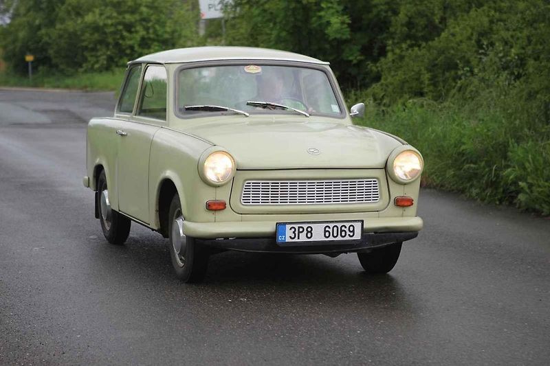 Trabant 601 se přestal vyrábět na konci července 1990.