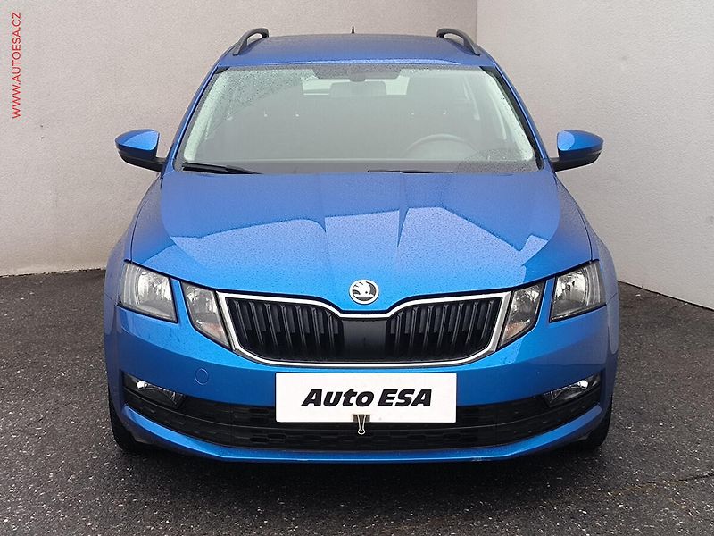 Škoda Octavia (2020) 1.5 TSI, 2.maj,ČR, Ambition - fotka 2 z 20