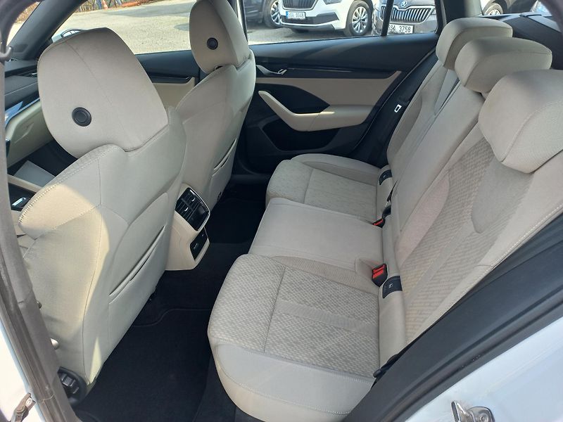 Škoda Octavia (2023) 2.0TDi 110kW 4x4 DSG ČR DPH - fotka 11 z 24