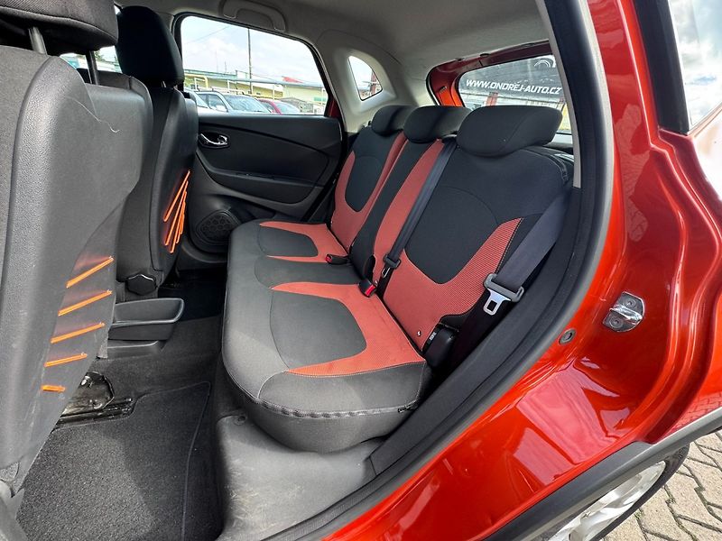 Renault Captur (2016) 0,9 TCE 66 KW ROZVODY USB NAV - fotka 35 z 42