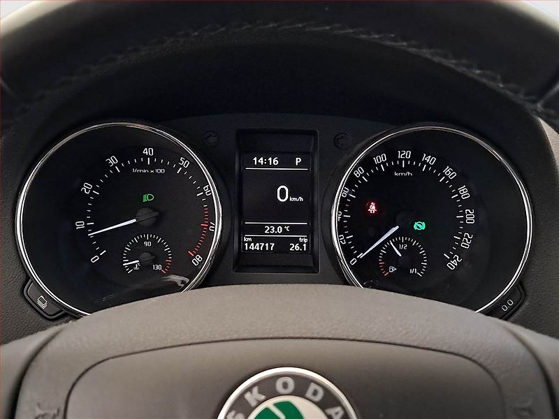 Škoda Yeti (2012) 1.2 TSI, Automat, Serv.kniha - fotka 11 z 17