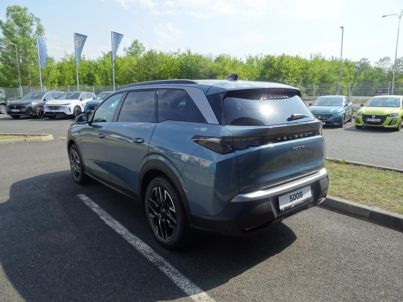 Peugeot 5008 (2026) GT Hybrid 145k e-DCS6 - fotka 5 z 49