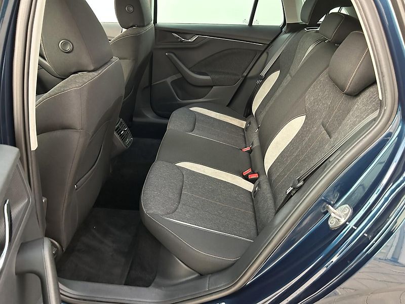 Škoda Scala 1.5 TSI Style Extra - fotka 21 z 28