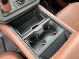 Land Rover Defender (2026) 110 V8 P540 OCTA SATIN* - náhled 23