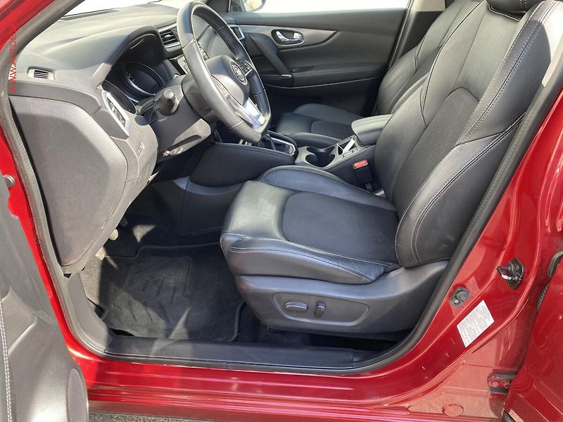 Nissan Qashqai (2018) 1.2 DIG-T, N-Connecta, LED - fotka 9 z 19