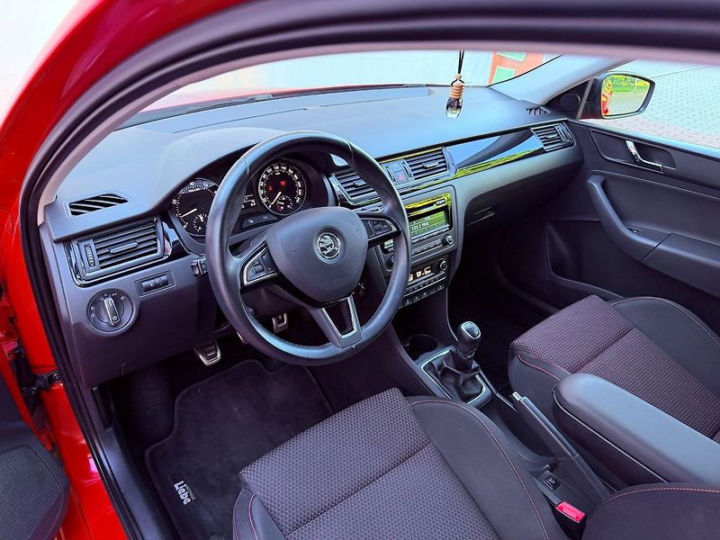 Škoda Rapid 1.2 TSi Style Plus, Serviska - fotka 13 z 25