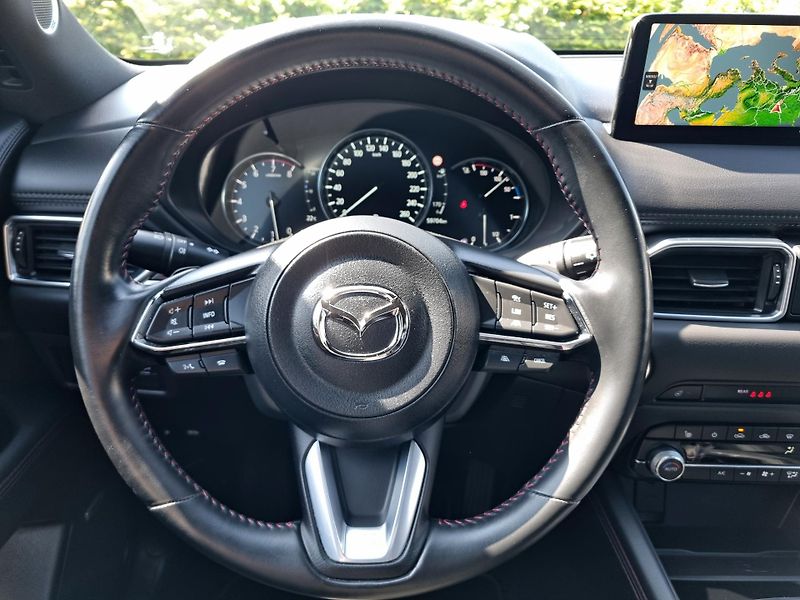 Mazda CX-5 (2022) 2.0 HOMURA,NAVI,LED,HEAD UP - fotka 27 z 42