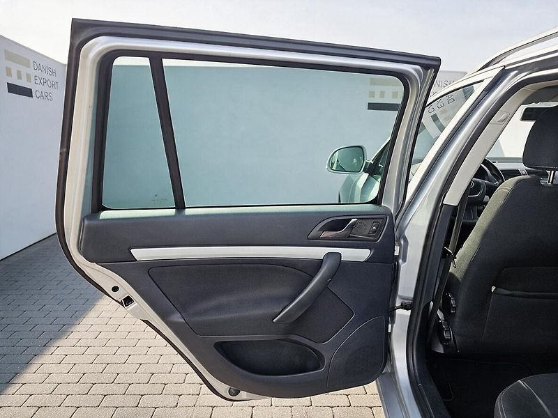 Škoda Octavia 1.2 TSI 77kW SPORT EDITION - fotka 27 z 32