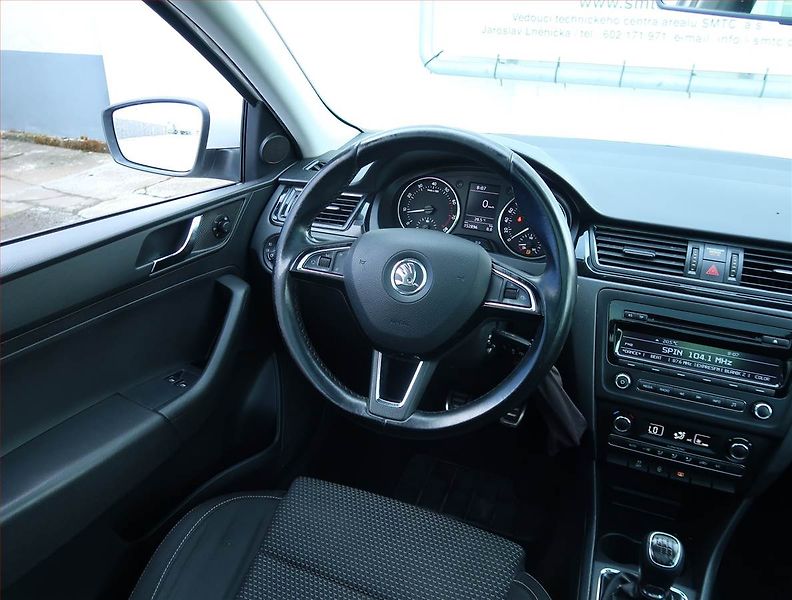 Škoda Rapid (2014) Spaceback 1.2 TSI, Serv.kniha - fotka 7 z 17
