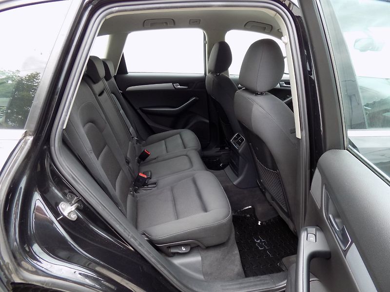 Audi Q5 (2010) 2.0TDI/4x4/Bi-xenon/LED/ - fotka 17 z 38