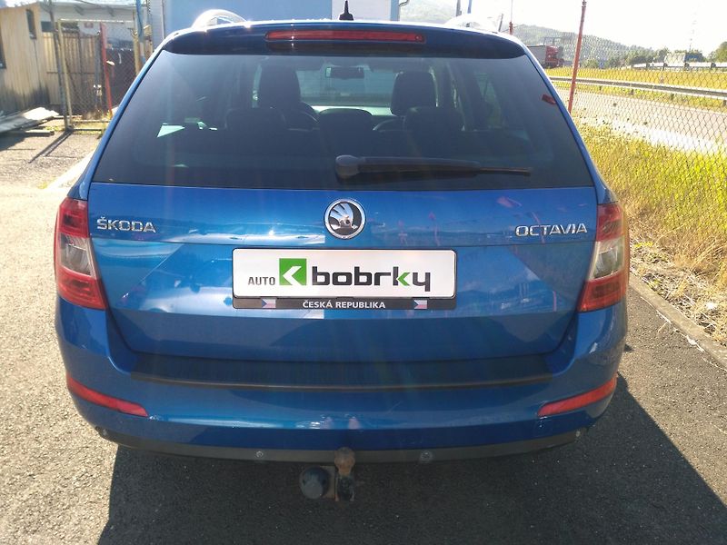 Škoda Octavia 1,6 TDI * DSG * /77 kW/ - fotka 38 z 40