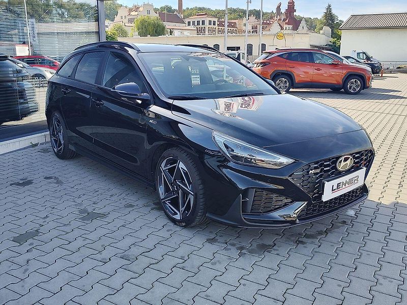 Hyundai i30 1.5 T-GDI/103kW N-Line DCT - fotka 3 z 36