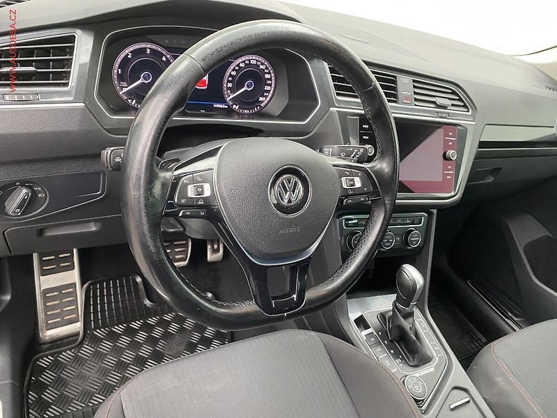 Volkswagen Tiguan (2017) 2.0TDi 4x4, DSG, LED, navi - fotka 13 z 21