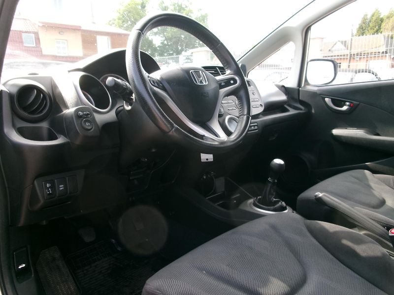 Honda Jazz (2010) 1,4i STYLE KLIMA ALU - fotka 24 z 27