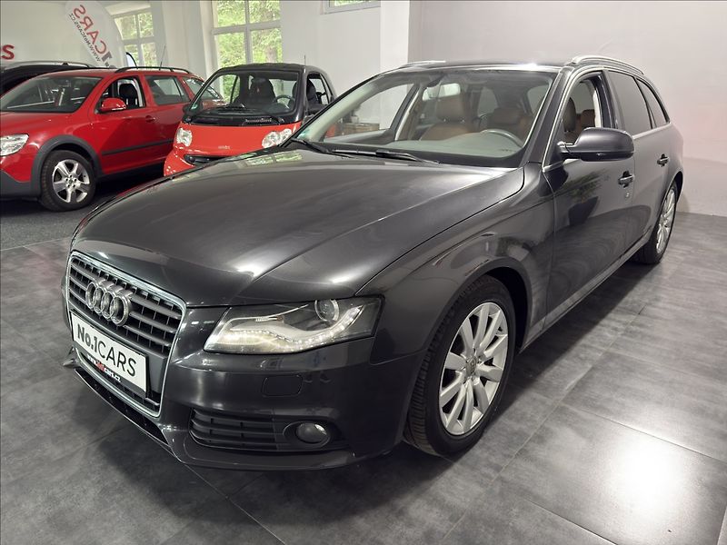 Audi A4 2,0   TDI B8 1.MAJITEL BI-XEN - fotka 3 z 43