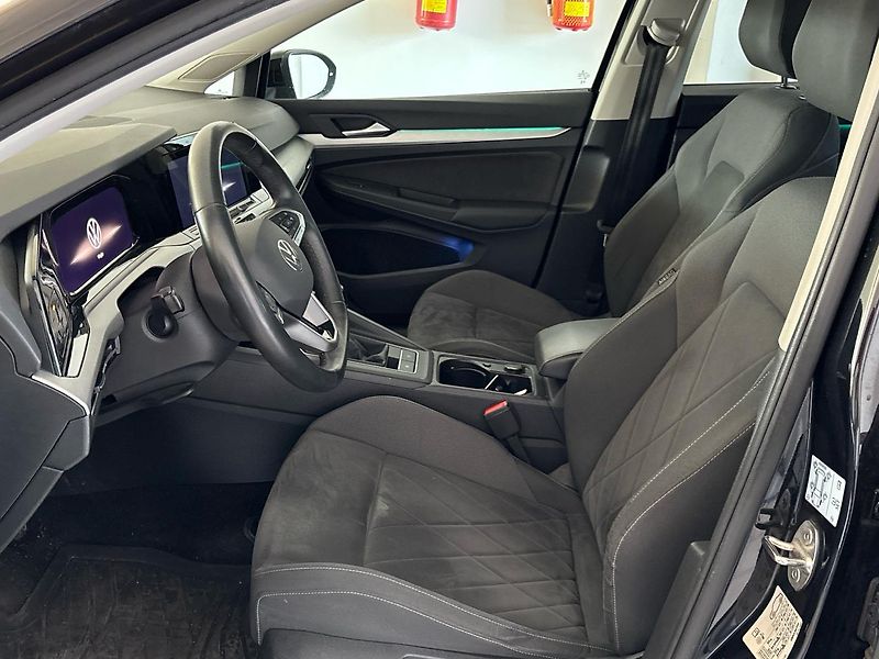Volkswagen Golf Life - fotka 5 z 7