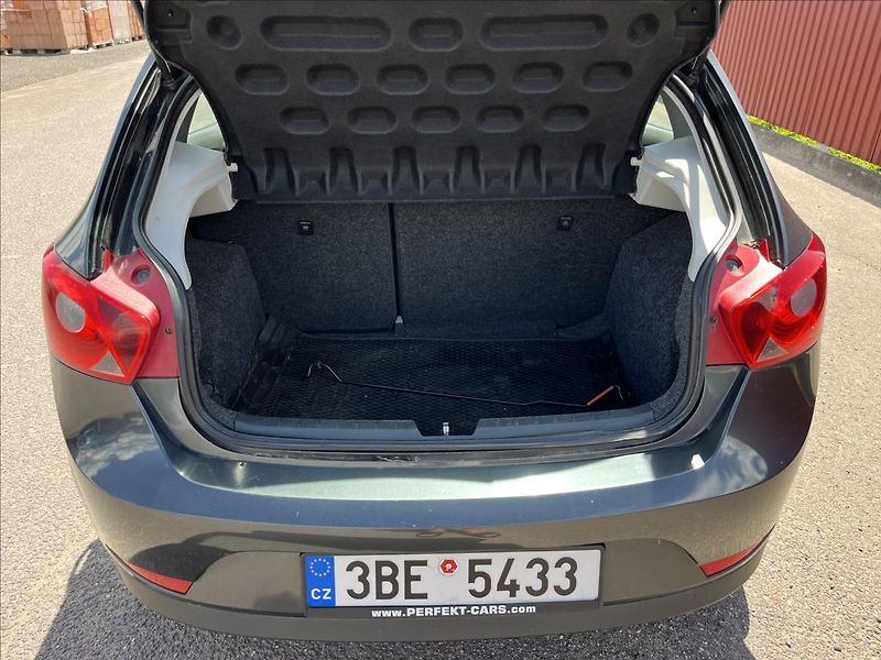 Seat Ibiza 1,2 HTP 12V 51KW  KLIMA SERVIS - fotka 31 z 33