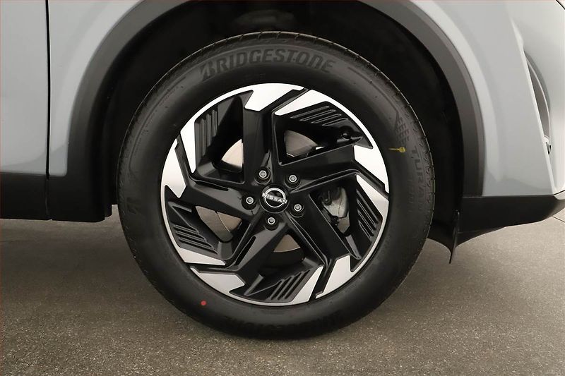 Nissan Qashqai (2025) 1.3 DIG-T MHEV, N-CONNECTA - fotka 12 z 18