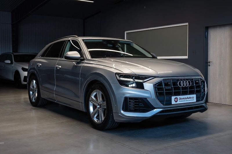 Audi Q8 55 TFSI e 250 kW, QUATTRO, DPH - fotka 4 z 38