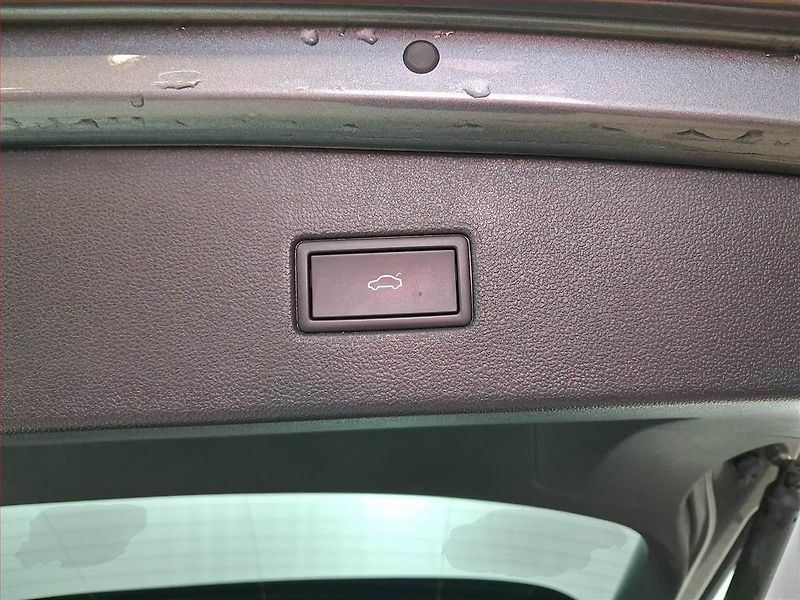 Volkswagen Tiguan (2024) 2.0 TSI - fotka 21 z 22