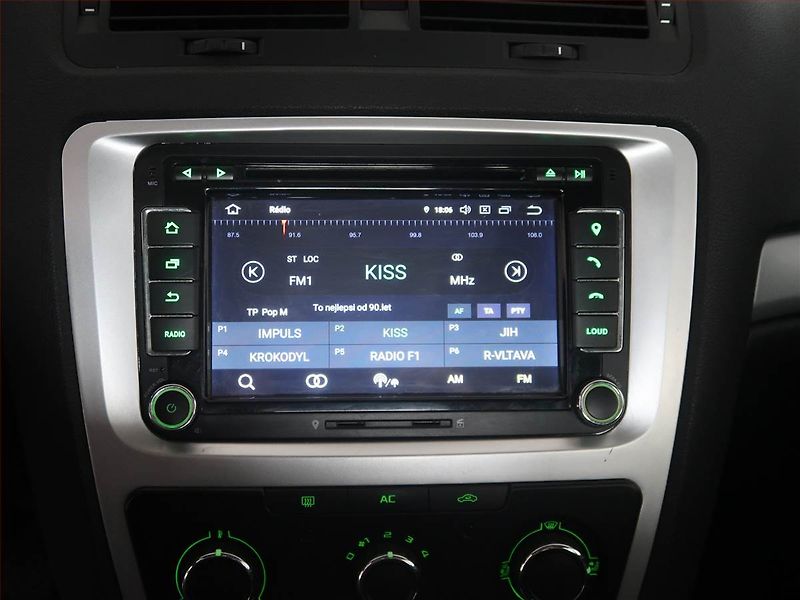 Škoda Octavia (2012) Ambition 1.4 TSI, Tempomat - fotka 12 z 13