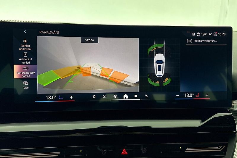 BMW Řada 5 540d xDrive Touring - fotka 19 z 24