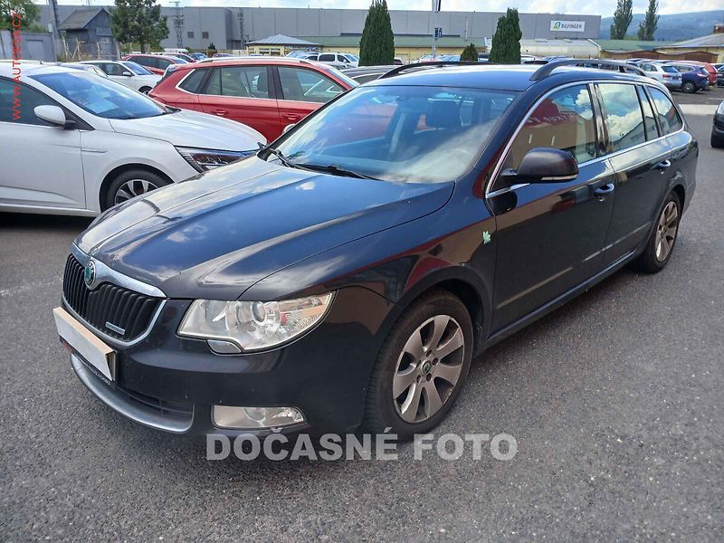 Škoda Superb (2011) 1.6TDI, bixen, temp - fotka 1 z 3