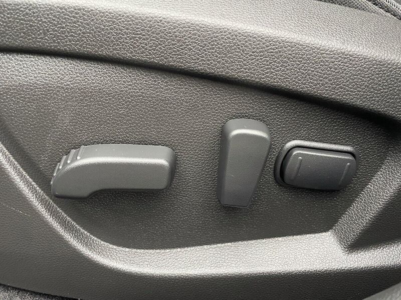 Renault Arkana (2023) TECHNO E-TECH 145k - fotka 20 z 21