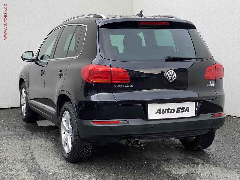 Volkswagen Tiguan (2015) 1.4 TSi, Lounge, DSG, TZ - fotka 6 z 20