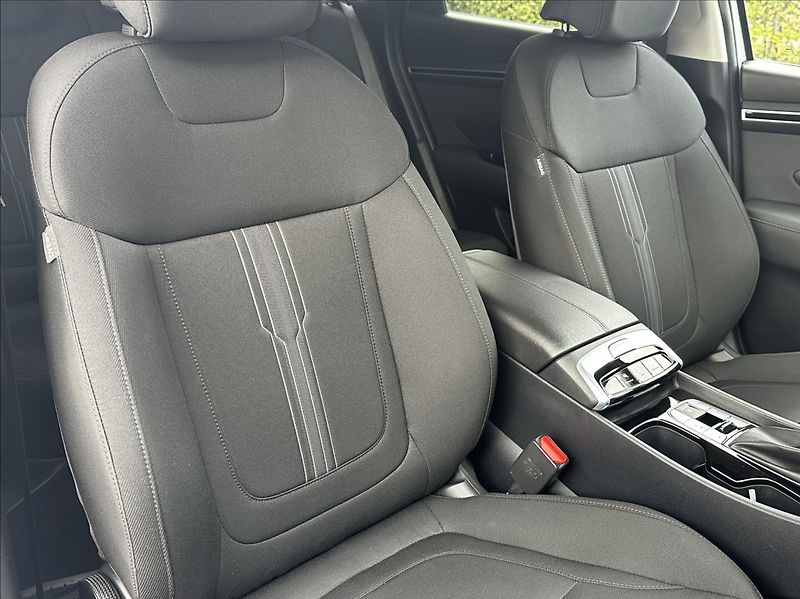 Hyundai Tucson 1,6 T-GDI 150PS  Smart A/T - fotka 17 z 55