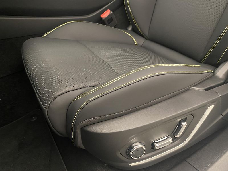 Lynk & Co 01 (2025) MORE PHEV AUT CZ 1.maj - fotka 24 z 61