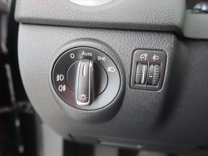 Volkswagen Tiguan (2014) 2.0 TDI, Serv.kniha, Tempomat - fotka 17 z 17