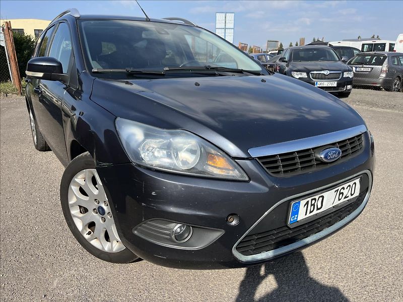 Ford Focus 1,8 i KLIMA 2x KOLA VYHŘ. OKNO - fotka 35 z 37