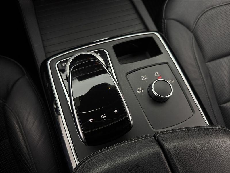 Mercedes-Benz GLE 3,0 350d AMG COUPE LED DPH ČR - fotka 27 z 43