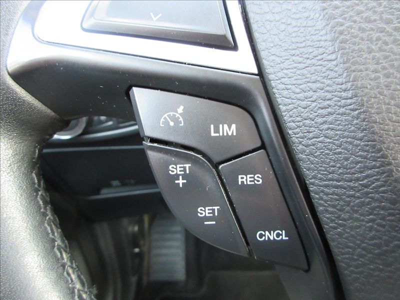 Ford Galaxy 2,0 TDCi, 154Kw, Titanium, Nav - fotka 23 z 32