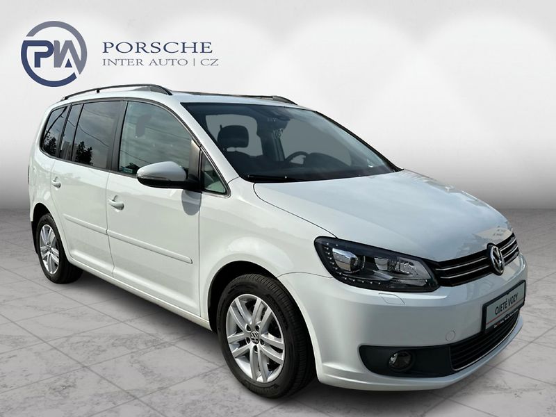 Volkswagen Touran 2,0 TDI Comfortline - fotka 8 z 19
