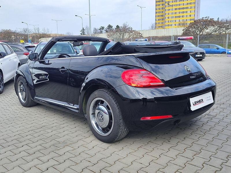 Volkswagen New Beetle 1.6 TDI/77kW Cabrio - fotka 12 z 33