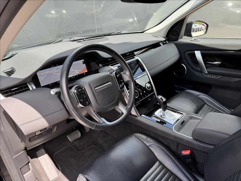 Land Rover Discovery Sport 2,0 D150 SE 4WD AT DPH - fotka 9 z 27