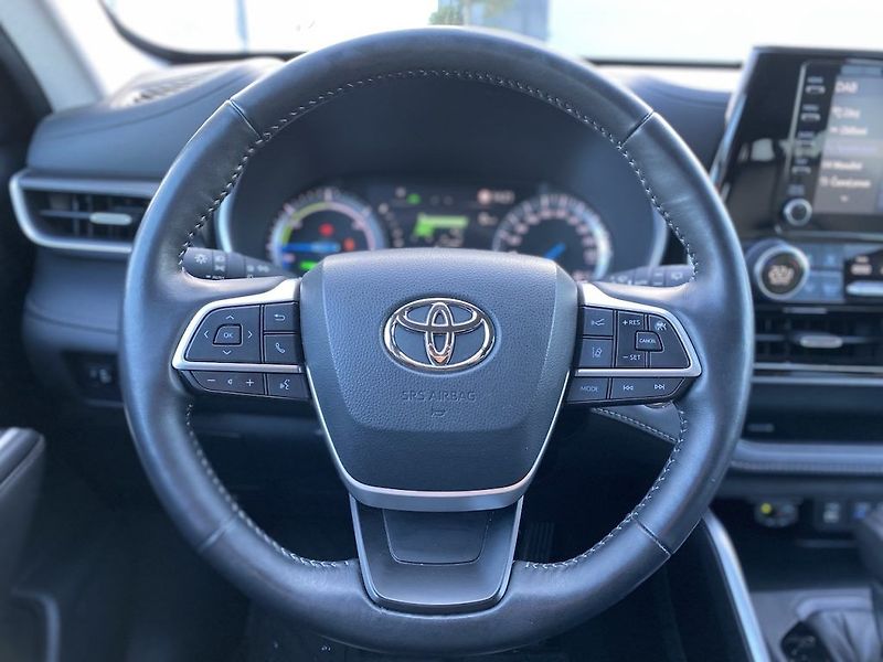 Toyota Highlander 2.5HSD, ČR-1m, Comfort, tažné - fotka 17 z 41