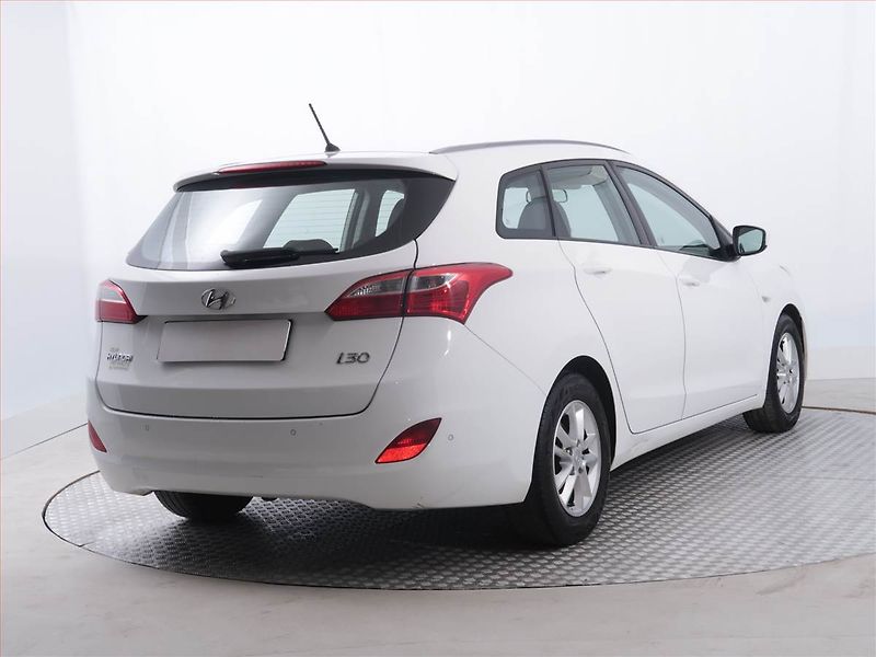 Hyundai i30 (2017) 1.6 GDI, ČR,1.maj, Serv.kniha - fotka 5 z 18