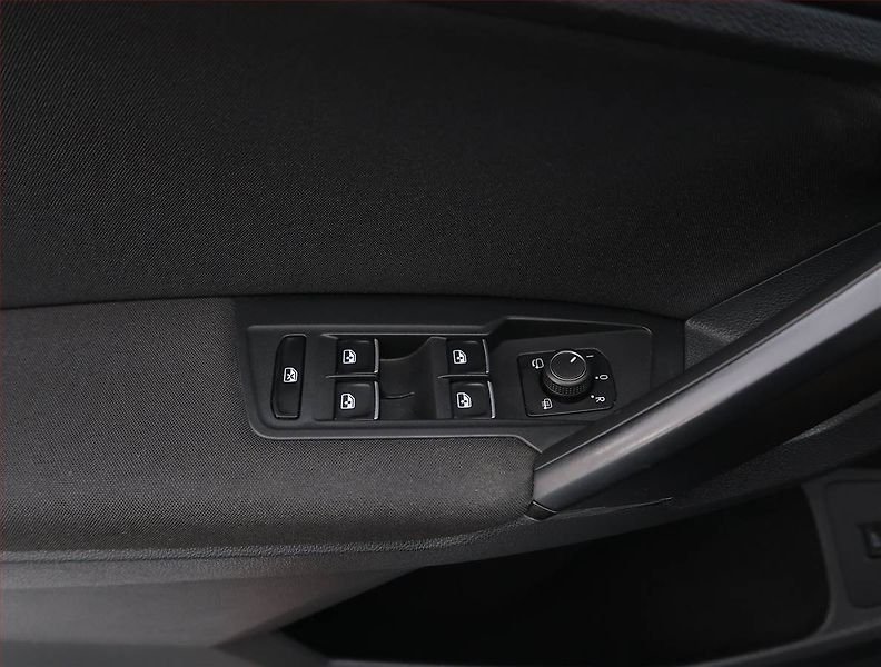 Volkswagen Tiguan (2016) R-Line 2.0 TSI - fotka 24 z 24