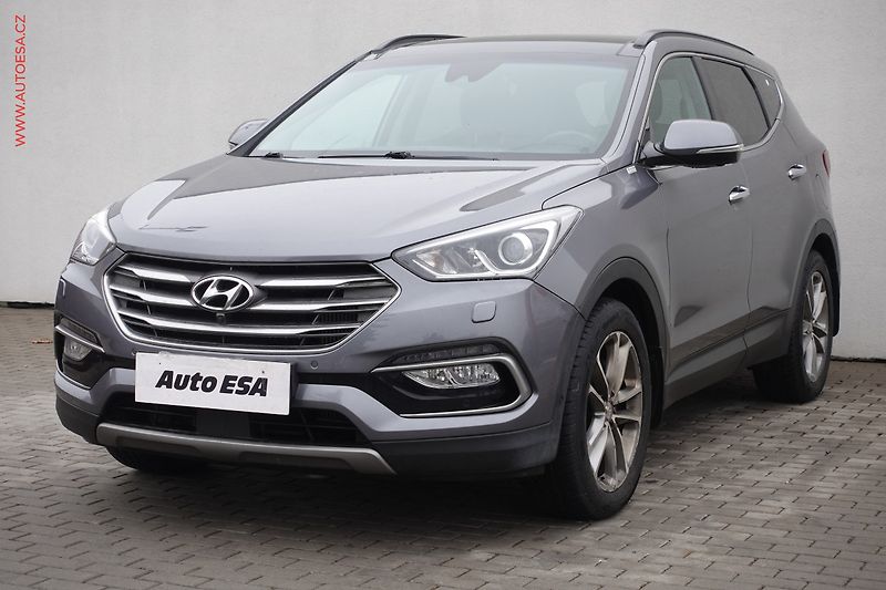 Hyundai Santa Fe (2016) 2.2CRDi 4x4, ČR, Premium, AT - fotka 3 z 26